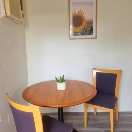 Cosy & Convenient: Pools, Shops, Uni, Hospital Apartment Ross River Exterior photo